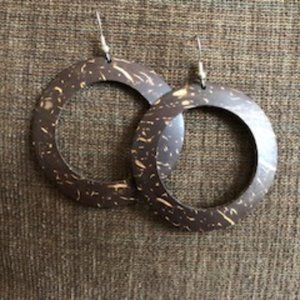 CIRCLE PIERCED EARRINGS